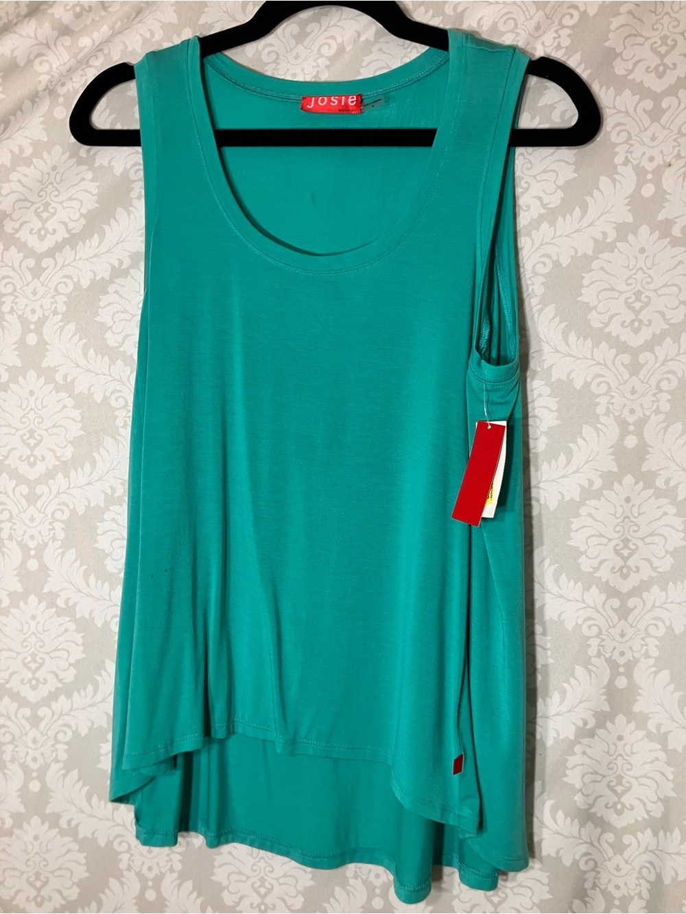 Josie by Natori Scoop-Neck Tank M